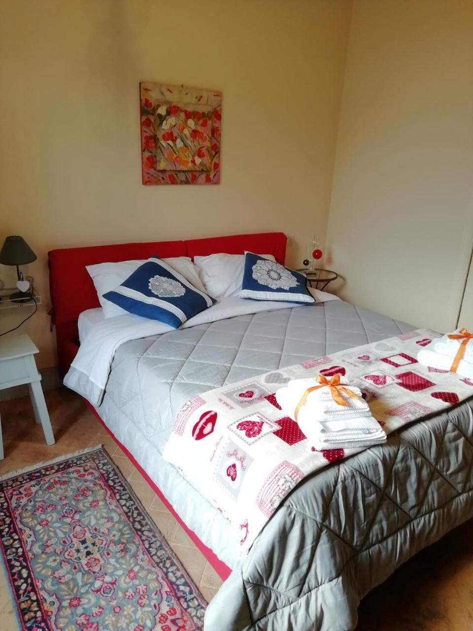 לינה וארוחת בוקר פיינצה Casa Dolce Casa מראה חיצוני תמונה